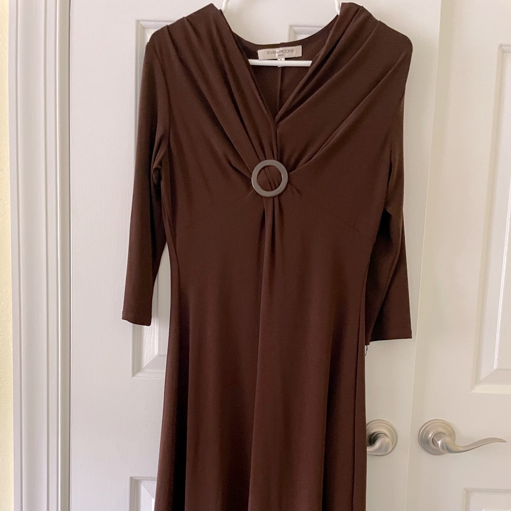 Dress - Picture 3 of 4